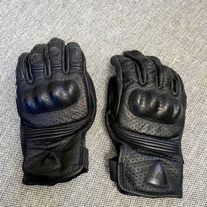 Rev’it Fly 3 small leather motorcycle gloves - like new